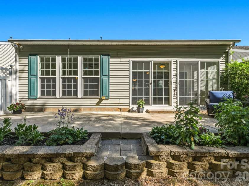 3079 Azalea Drive, Fort Mill, SC 29707.  MLS# CAR4273963, YatesRealty ID 19699. 
