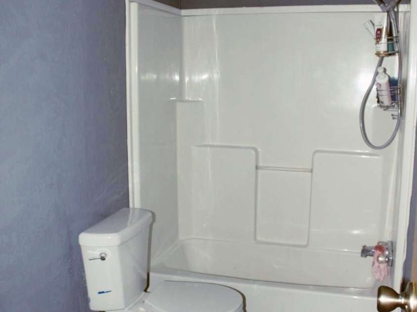 280 Lightning Bug Lane, Waynesville, NC 28786.  MLS# CAR4182145, YatesRealty ID 197. Bathroom