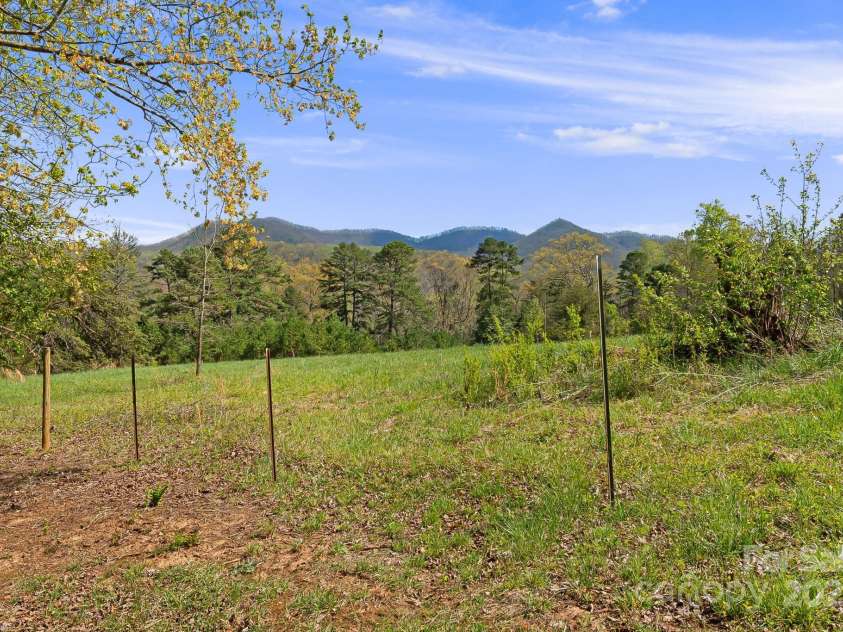 54 Golddigger Drive, Candler, NC 28715.  MLS# CAR4245543, YatesRealty ID 197. 