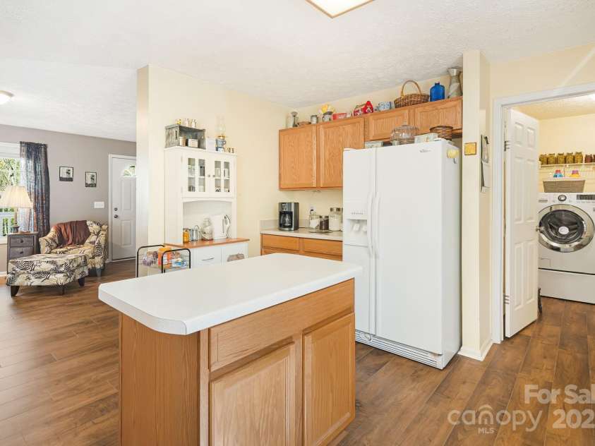 54 Golddigger Drive, Candler, NC 28715.  MLS# CAR4245543, YatesRealty ID 197. 