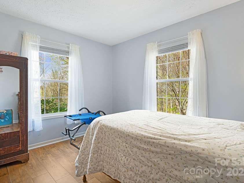 54 Golddigger Drive, Candler, NC 28715.  MLS# CAR4245543, YatesRealty ID 197. 