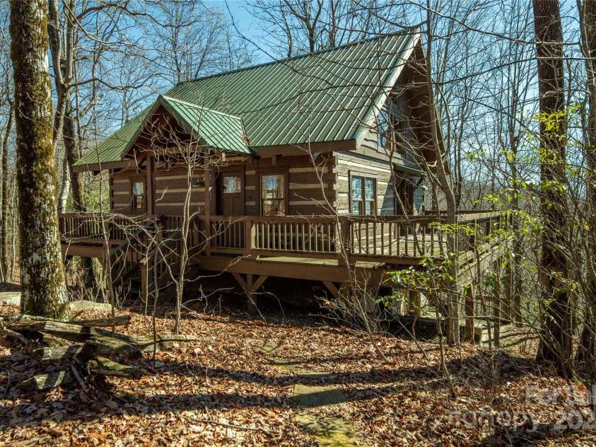 1074 Indian Camp Mountain Road, Rosman, NC 28772.  MLS# CAR4109820, YatesRealty ID 1970. Guest cabin
