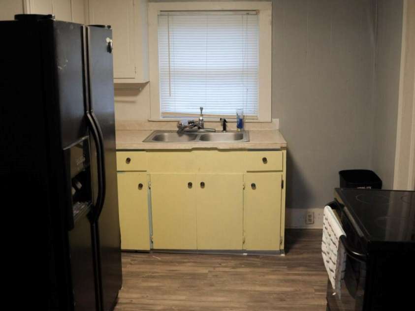 121 Martin Street, Ellenboro, NC 28040.  MLS# CAR4320616, YatesRealty ID 1970. 