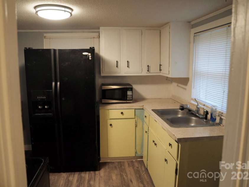 121 Martin Street, Ellenboro, NC 28040.  MLS# CAR4320616, YatesRealty ID 1970. 