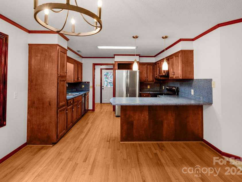 304 West Street, Kershaw, SC 29067.  MLS# CAR4328662, YatesRealty ID 1970. 