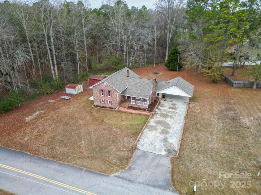 304 West Street, Kershaw, SC 29067.  MLS# CAR4328662, YatesRealty ID 1970. 