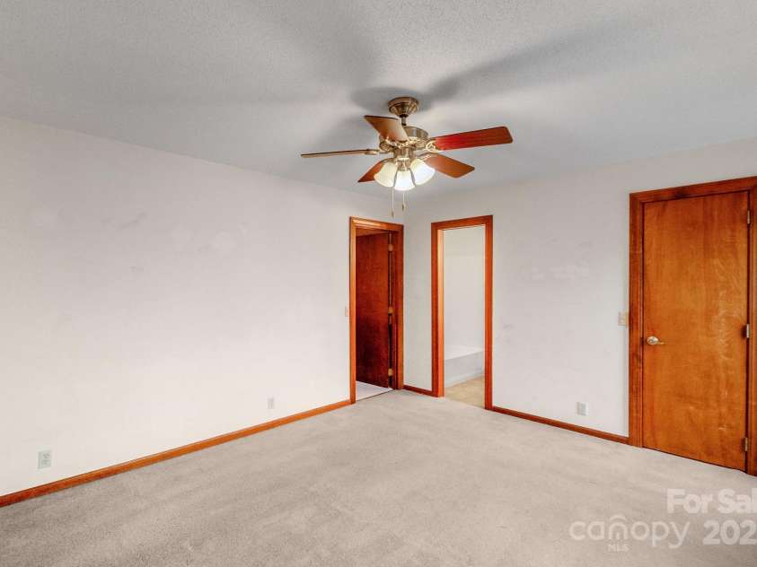 304 West Street, Kershaw, SC 29067.  MLS# CAR4328662, YatesRealty ID 1970. 