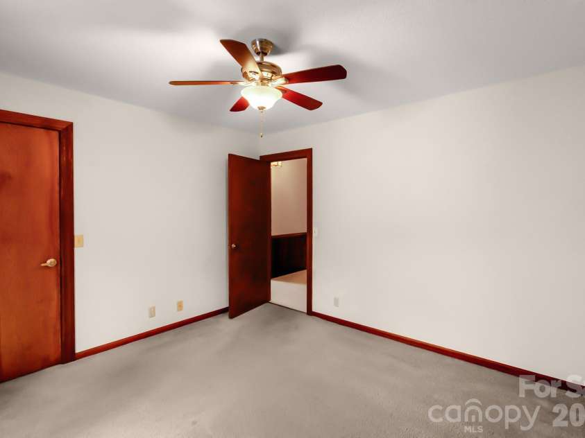 304 West Street, Kershaw, SC 29067.  MLS# CAR4328662, YatesRealty ID 1970. 