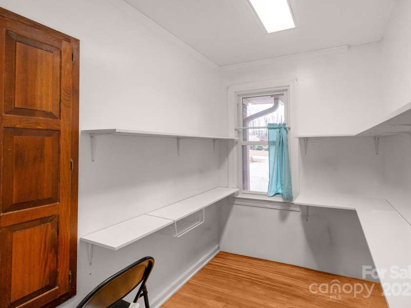 304 West Street, Kershaw, SC 29067.  MLS# CAR4328662, YatesRealty ID 1970. Storage or flex space