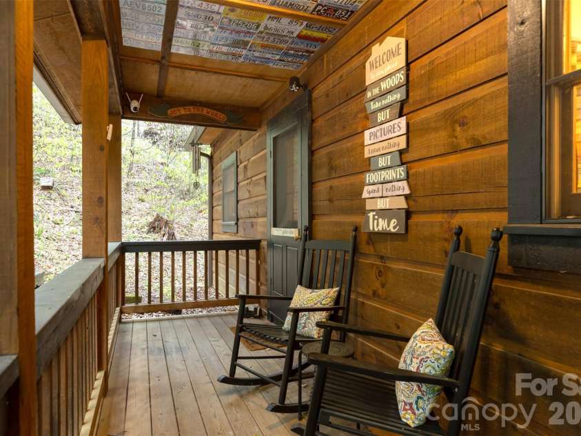 179 Chestnut Village, Mars Hill, NC 28754.  MLS# CAR4376141, YatesRealty ID 19700. 