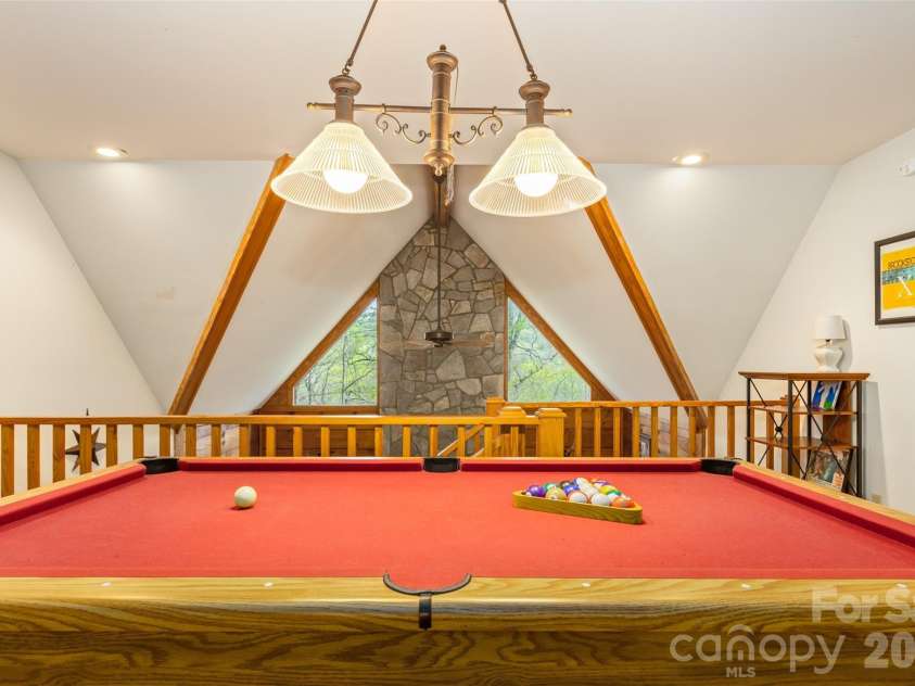 179 Chestnut Village, Mars Hill, NC 28754.  MLS# CAR4376141, YatesRealty ID 19700. 