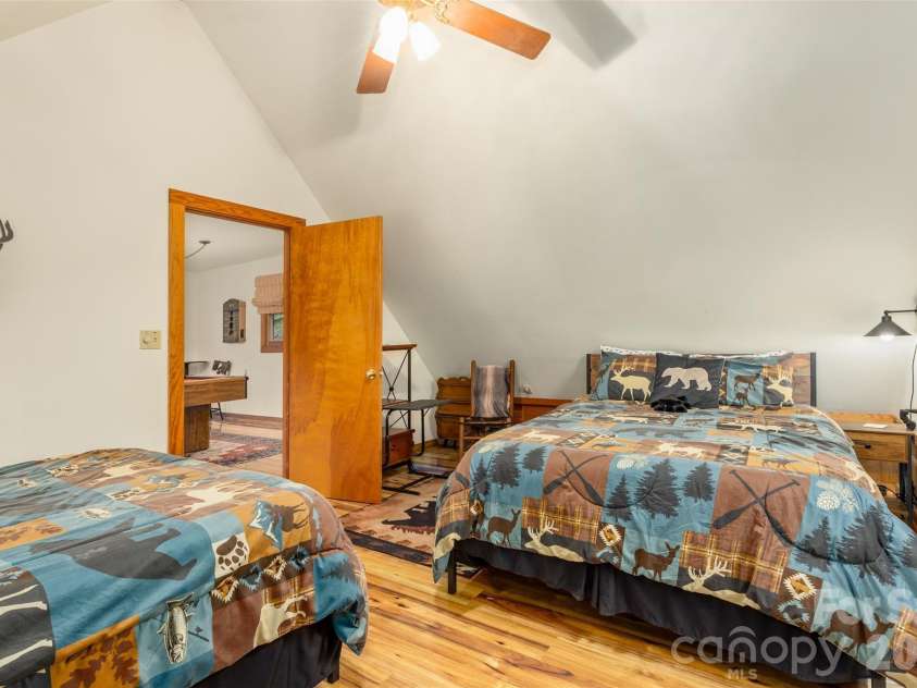 179 Chestnut Village, Mars Hill, NC 28754.  MLS# CAR4376141, YatesRealty ID 19700. 