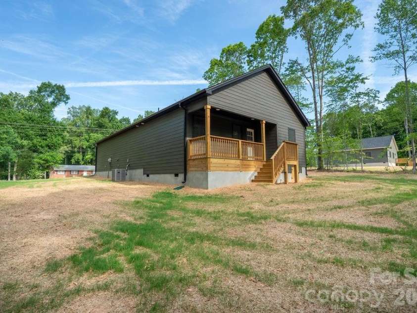 2424 Puetts Chapel Road, Bessemer City, NC 28016.  MLS# CAR4377320, YatesRealty ID 19701. 