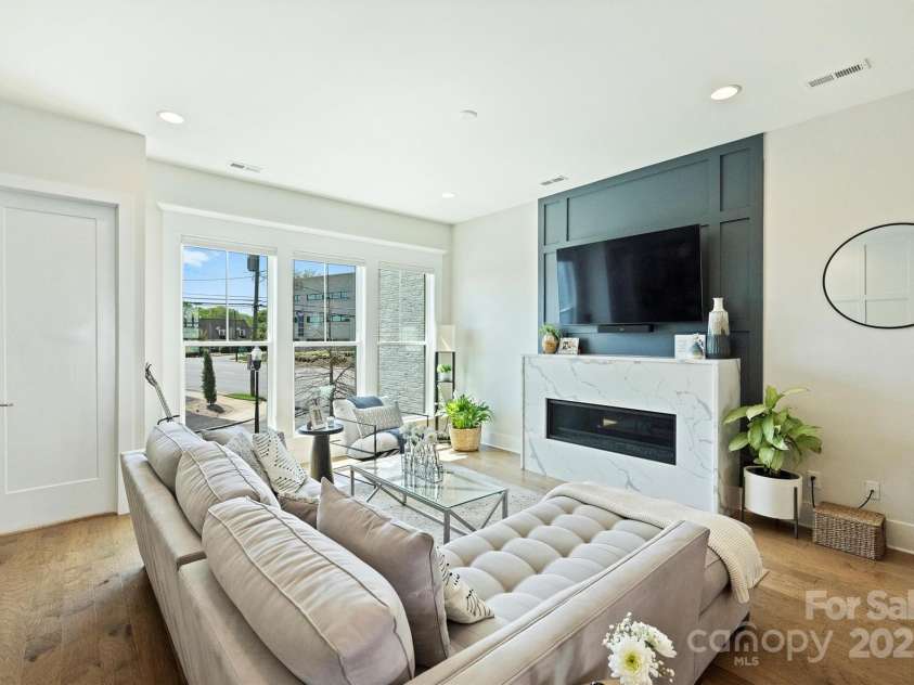 1105 Reece Road, Charlotte, NC 28209.  MLS# CAR4243505, YatesRealty ID 19702. 