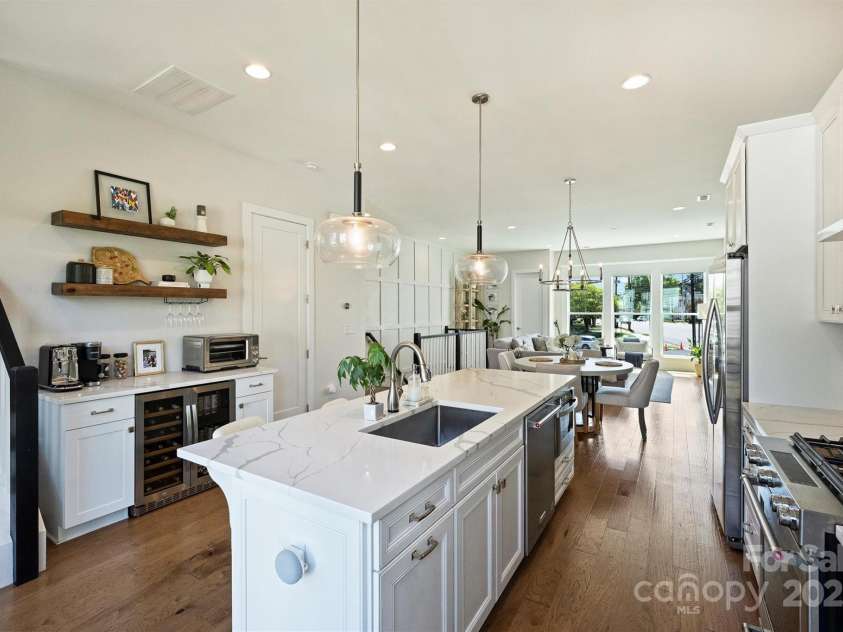 1105 Reece Road, Charlotte, NC 28209.  MLS# CAR4243505, YatesRealty ID 19702. 