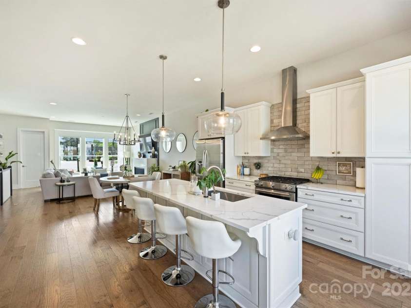 1105 Reece Road, Charlotte, NC 28209.  MLS# CAR4243505, YatesRealty ID 19702. 