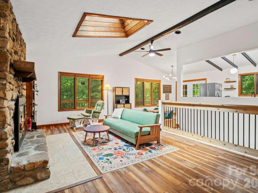 39 Spooks Branch Extension, Asheville, NC 28804.  MLS# CAR4358882, YatesRealty ID 19702. 