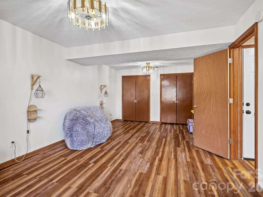 39 Spooks Branch Extension, Asheville, NC 28804.  MLS# CAR4358882, YatesRealty ID 19702. 