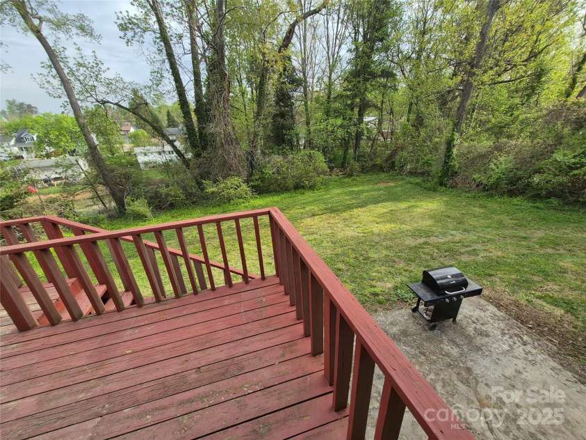 64 Round Top Road, Asheville, NC 28803.  MLS# CAR4248963, YatesRealty ID 19703. Back deck view
