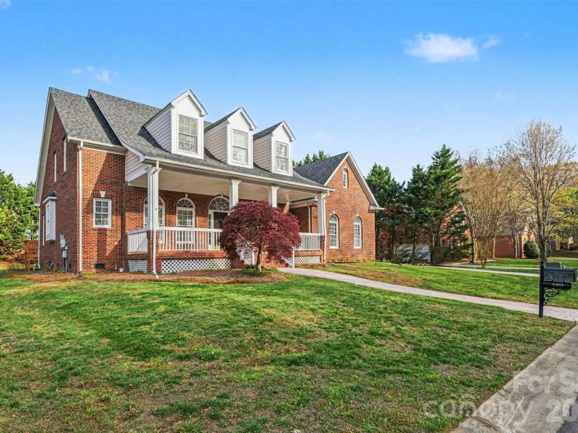 8403 Royster Run, Waxhaw, NC 28173.  MLS# CAR4357163, YatesRealty ID 19703. 