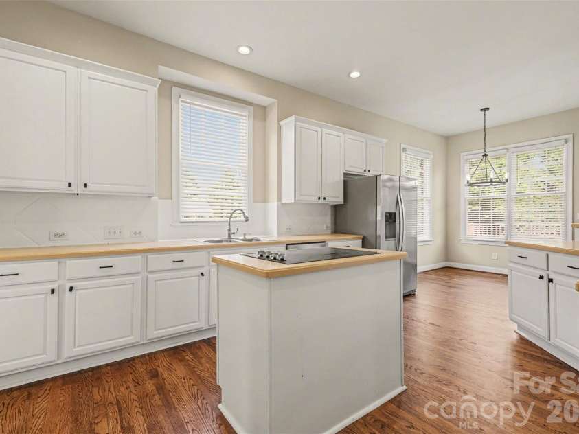 8403 Royster Run, Waxhaw, NC 28173.  MLS# CAR4357163, YatesRealty ID 19703. 