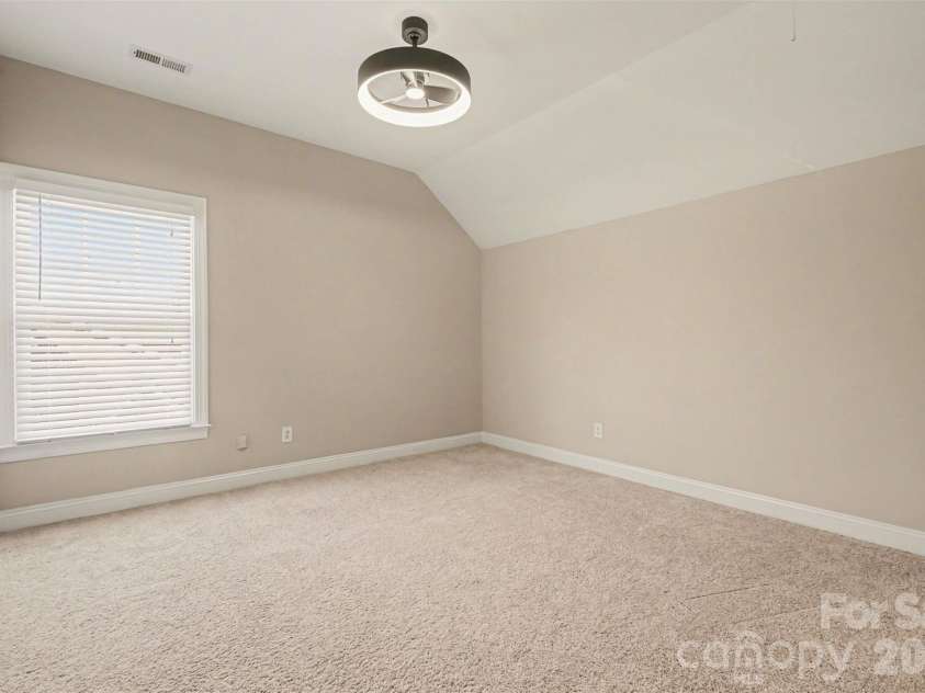 8403 Royster Run, Waxhaw, NC 28173.  MLS# CAR4357163, YatesRealty ID 19703. 