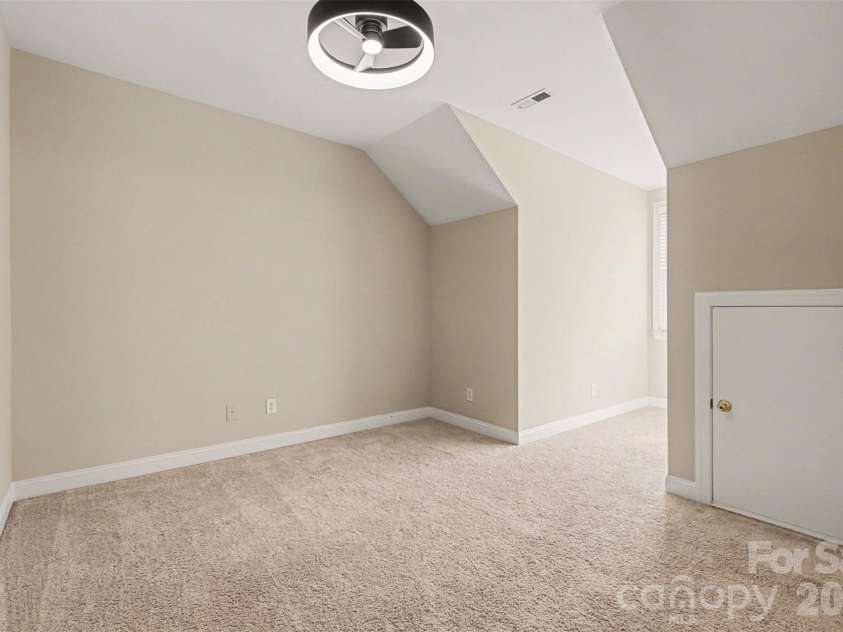 8403 Royster Run, Waxhaw, NC 28173.  MLS# CAR4357163, YatesRealty ID 19703. 