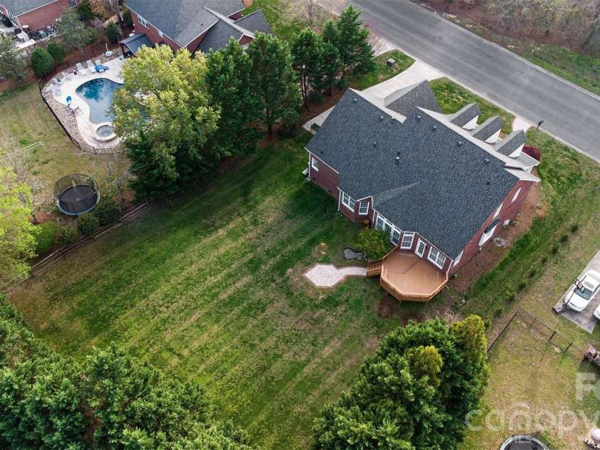 8403 Royster Run, Waxhaw, NC 28173.  MLS# CAR4357163, YatesRealty ID 19703. 