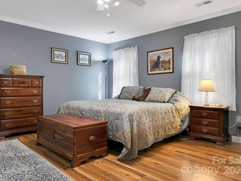 207 Aberdeen Lane, Pisgah Forest, NC 28768.  MLS# CAR4249386, YatesRealty ID 19704. Lovely Floors