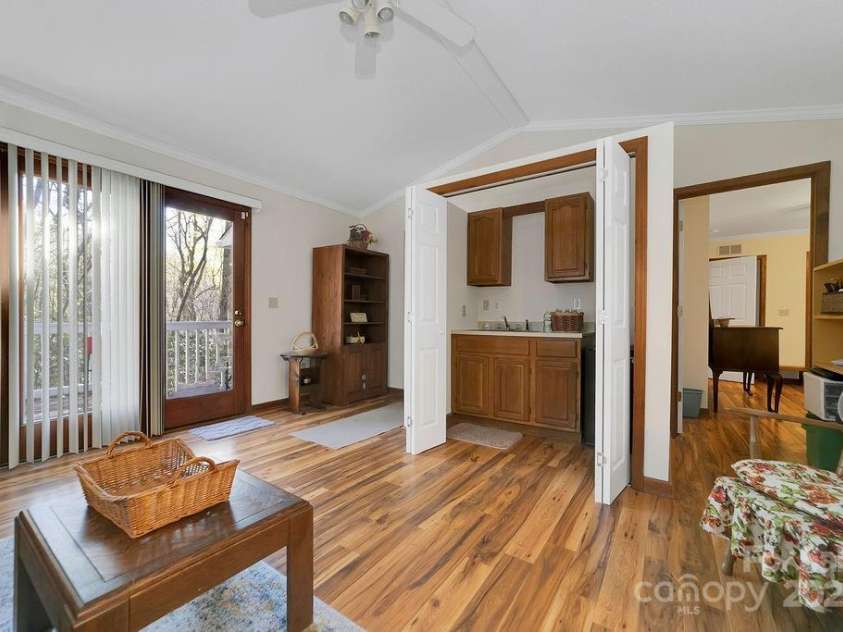 207 Aberdeen Lane, Pisgah Forest, NC 28768.  MLS# CAR4249386, YatesRealty ID 19704. Multiple uses for this room