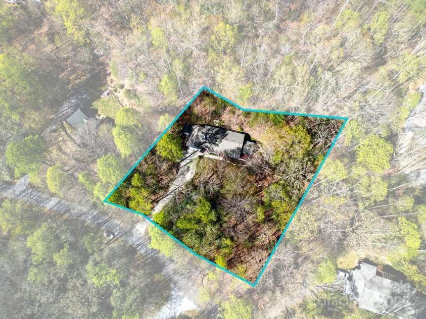 207 Aberdeen Lane, Pisgah Forest, NC 28768.  MLS# CAR4249386, YatesRealty ID 19704. Wooded Lot