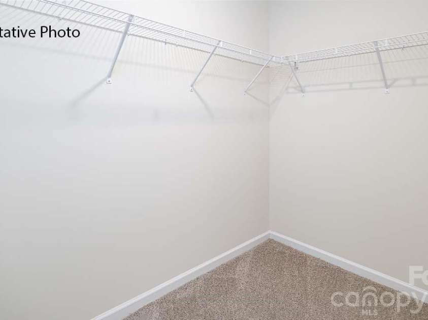 2078 10th Street, Hickory, NC 28602.  MLS# CAR4353437, YatesRealty ID 19705. 