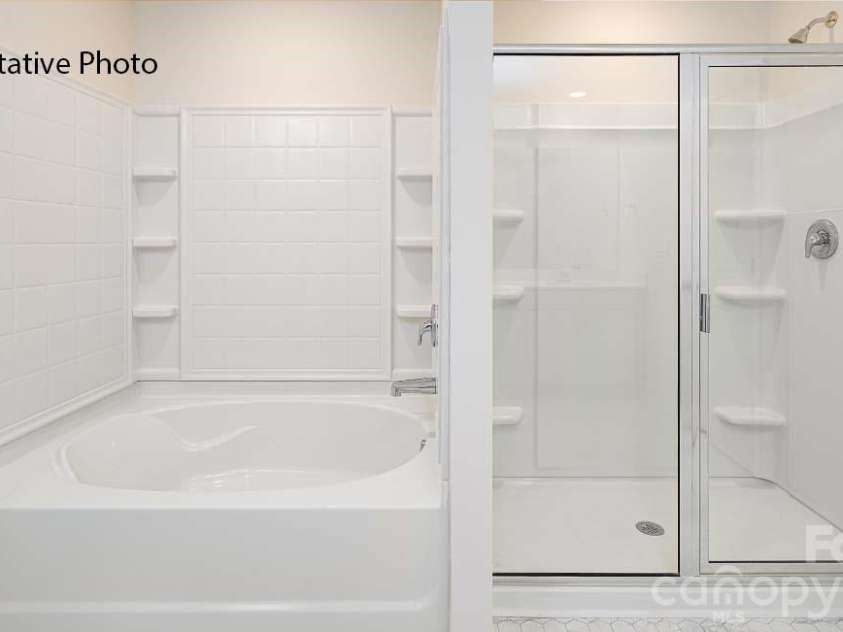 2078 10th Street, Hickory, NC 28602.  MLS# CAR4353437, YatesRealty ID 19705. 