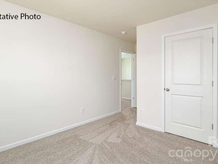 2078 10th Street, Hickory, NC 28602.  MLS# CAR4353437, YatesRealty ID 19705. 