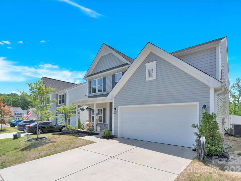 3153 Pinehills Way, Mount Holly, NC 28120.  MLS# CAR4247009, YatesRealty ID 19705. 3153 Pine Hills Way