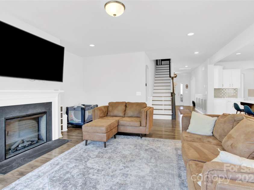 3153 Pinehills Way, Mount Holly, NC 28120.  MLS# CAR4247009, YatesRealty ID 19705. Living Room