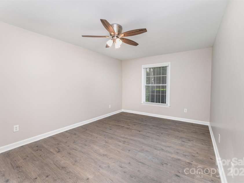 7026 Quail Hill Road, Charlotte, NC 28210.  MLS# CAR4260613, YatesRealty ID 19706. 