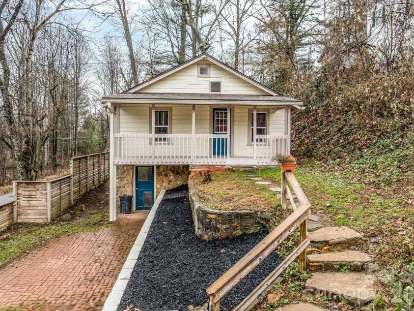 165 Kings Mill Road, Brevard, NC 28712.  MLS# CAR4347667, YatesRealty ID 19707. 