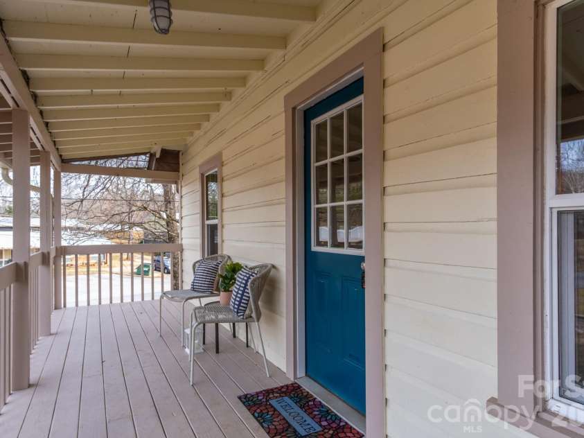 165 Kings Mill Road, Brevard, NC 28712.  MLS# CAR4347667, YatesRealty ID 19707. 