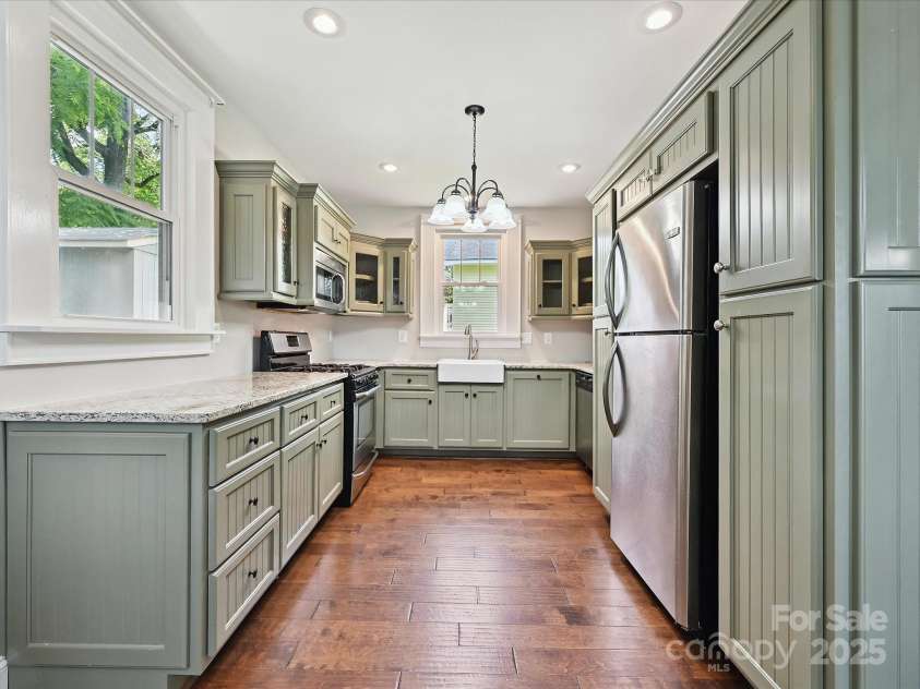 214 Tenth Street, Cramerton, NC 28032.  MLS# CAR4269315, YatesRealty ID 19708. 