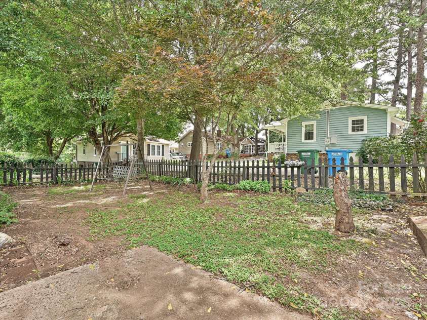 214 Tenth Street, Cramerton, NC 28032.  MLS# CAR4269315, YatesRealty ID 19708. 