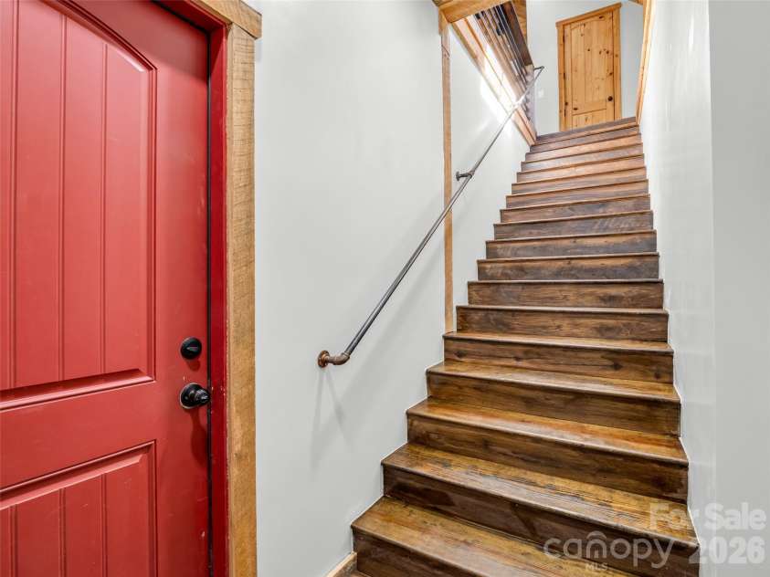 400 Calhoun Trail, Rutherfordton, NC 28139.  MLS# CAR4378977, YatesRealty ID 19709. 