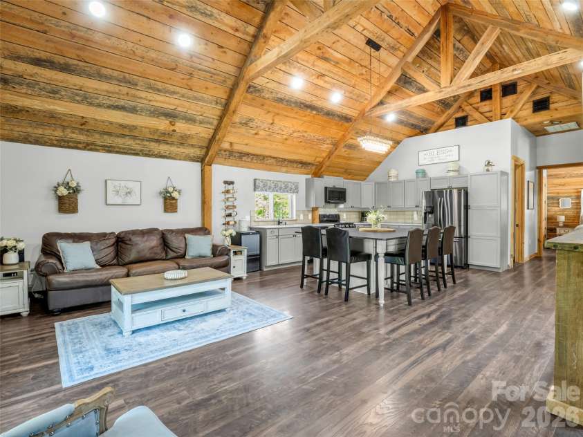 400 Calhoun Trail, Rutherfordton, NC 28139.  MLS# CAR4378977, YatesRealty ID 19709. 