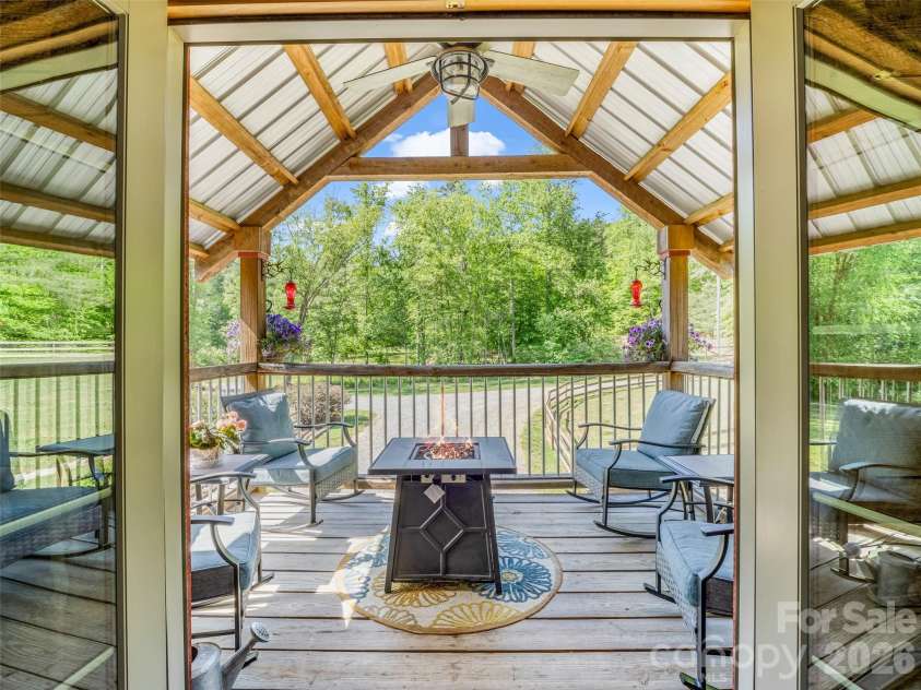400 Calhoun Trail, Rutherfordton, NC 28139.  MLS# CAR4378977, YatesRealty ID 19709. 