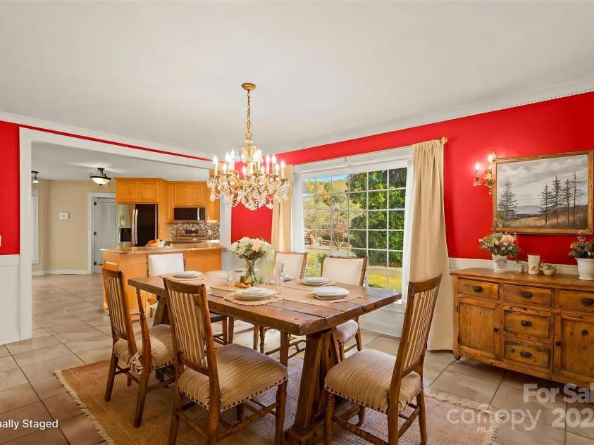 1018 Randolph Circle, Lenoir, NC 28645.  MLS# CAR4197150, YatesRealty ID 1971. 