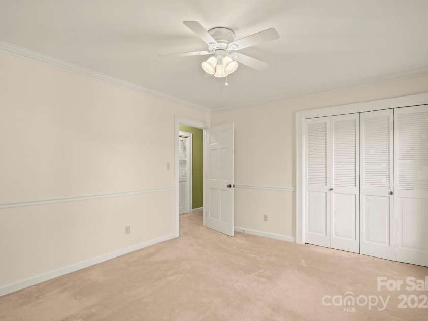 1018 Randolph Circle, Lenoir, NC 28645.  MLS# CAR4197150, YatesRealty ID 1971. 