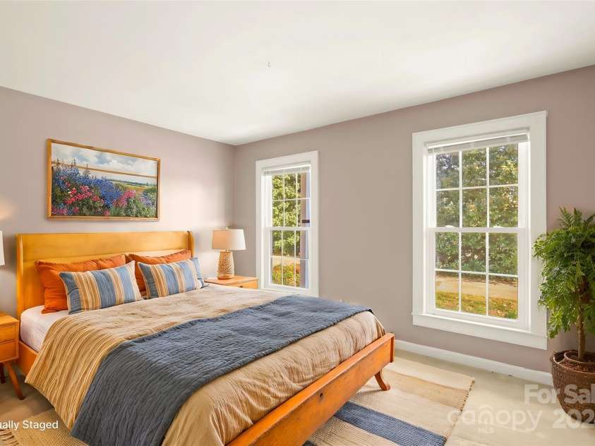 1018 Randolph Circle, Lenoir, NC 28645.  MLS# CAR4197150, YatesRealty ID 1971. 