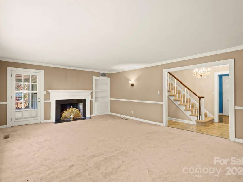 1018 Randolph Circle, Lenoir, NC 28645.  MLS# CAR4197150, YatesRealty ID 1971. 