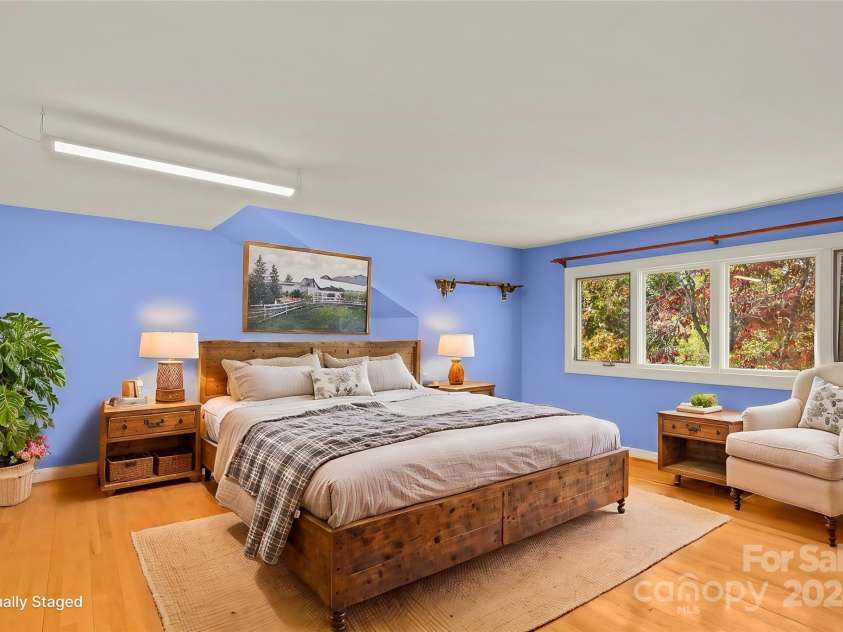 1018 Randolph Circle, Lenoir, NC 28645.  MLS# CAR4197150, YatesRealty ID 1971. 