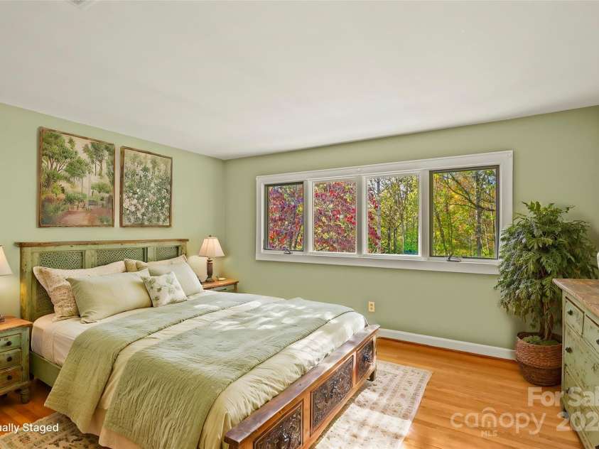 1018 Randolph Circle, Lenoir, NC 28645.  MLS# CAR4197150, YatesRealty ID 1971. 